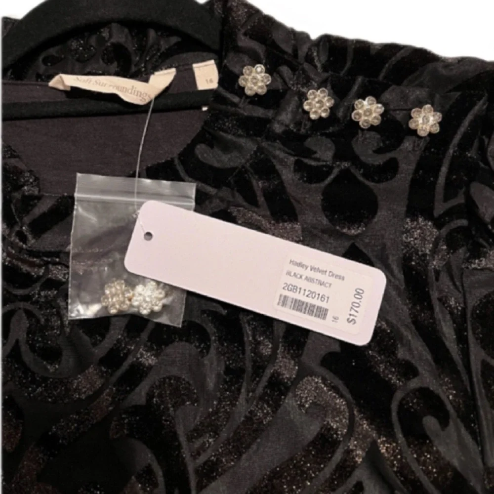 $170 NWT Soft Surroundings HADLEY Black Abstract Velvet Dress - Size 16 - Picture 10 of 14